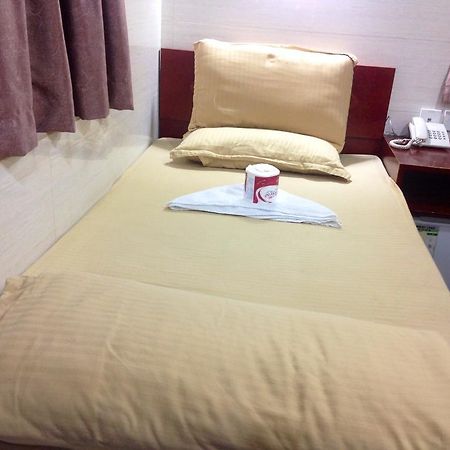 New Yan Yan Guest House Reception 9Th Floor Flat E4 E6 Hongkong Exteriör bild