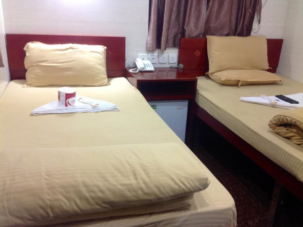 New Yan Yan Guest House Reception 9Th Floor Flat E4 E6 Hongkong Exteriör bild
