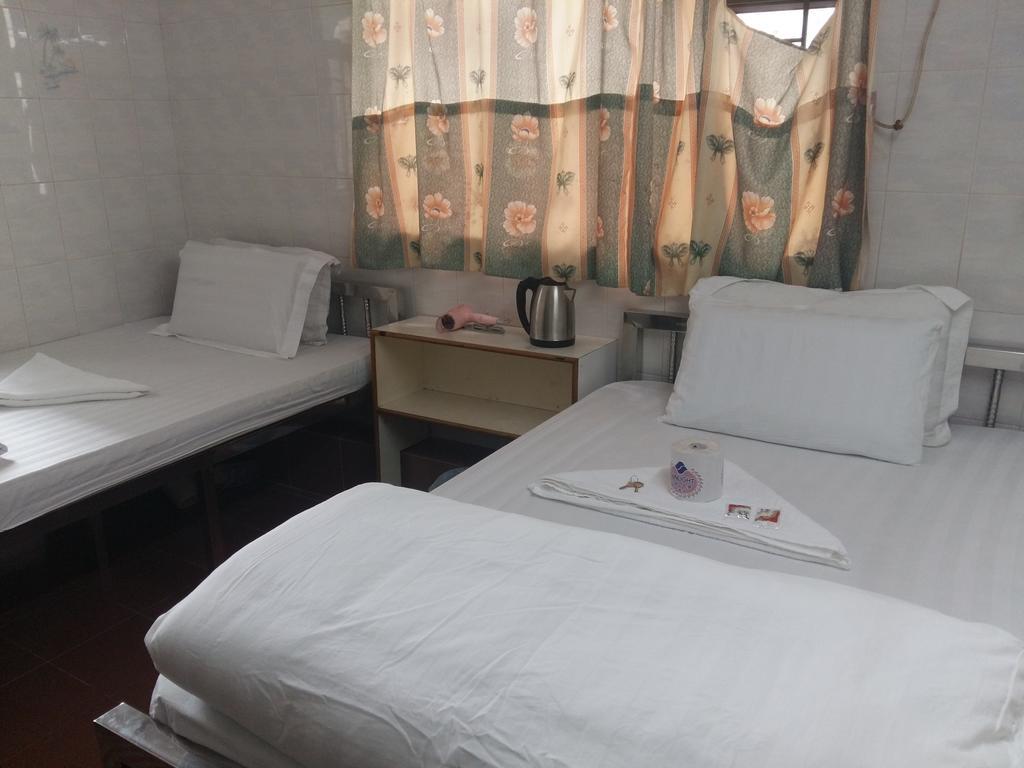 New Yan Yan Guest House Reception 9Th Floor Flat E4 E6 Hongkong Exteriör bild